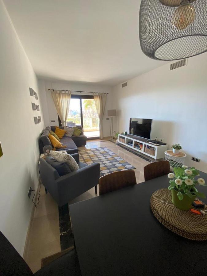 Marina Del Castillo, Duquesa Beachfront Apartment Manilva Exteriör bild